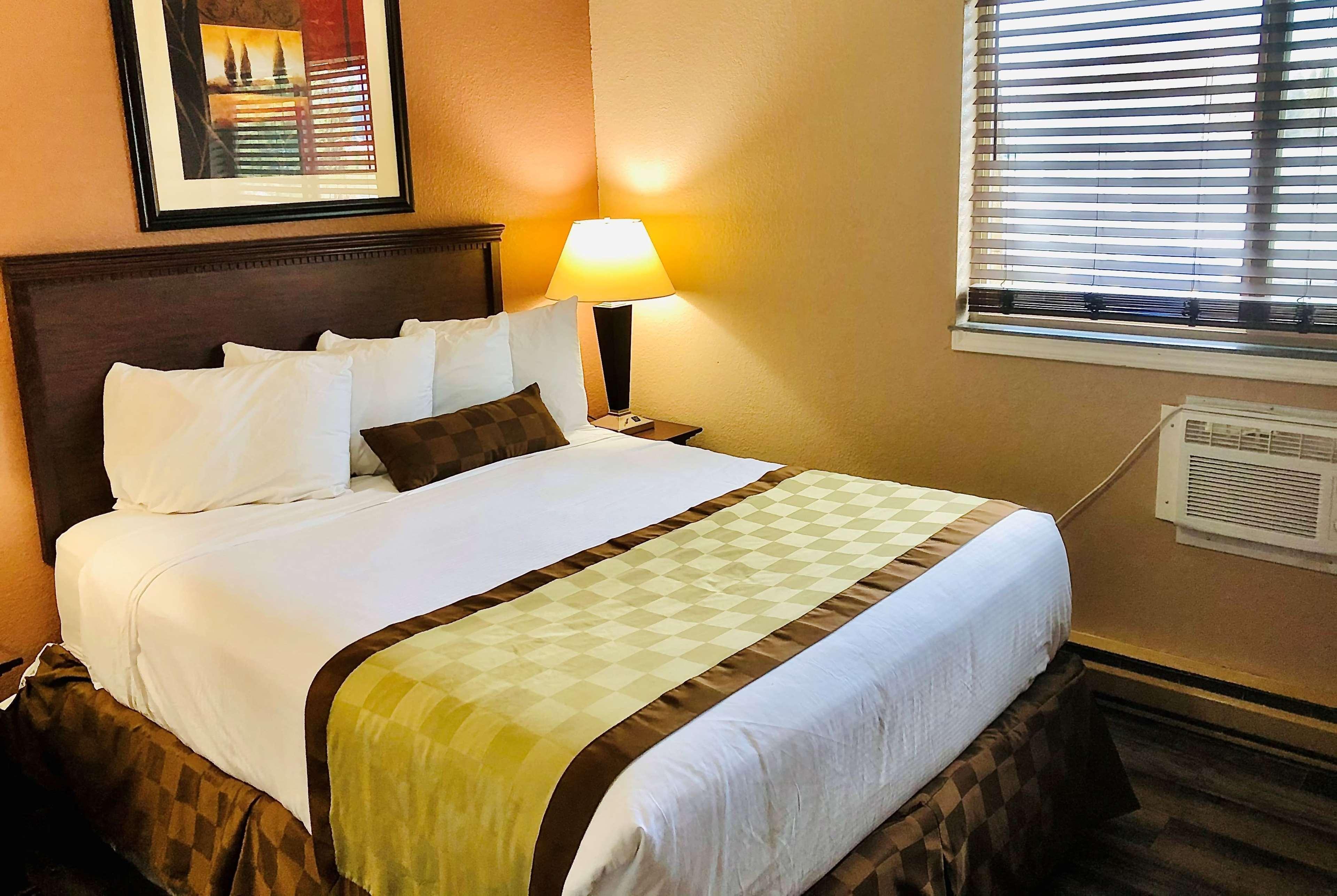 Ramada By Wyndham Spokane Valley Ngoại thất bức ảnh